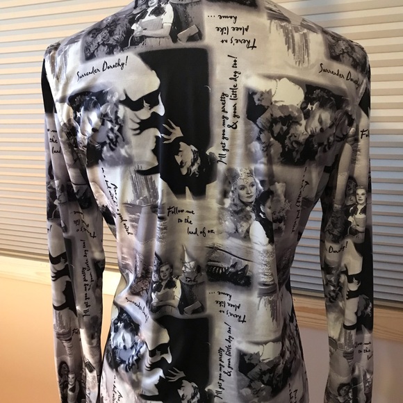 🎁RARE Wizard of Oz top. Size S. - Picture 2 of 7